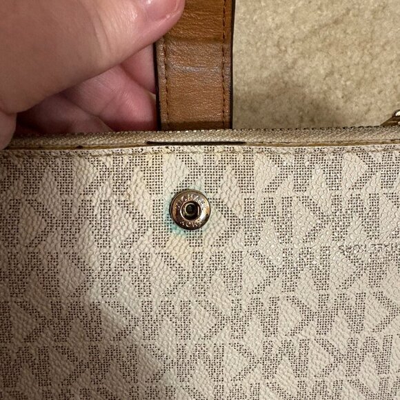 Michael Kors Jet Set Travel Large Wristlet Wallet โ Brown MK Logo - Picture 8 of 16